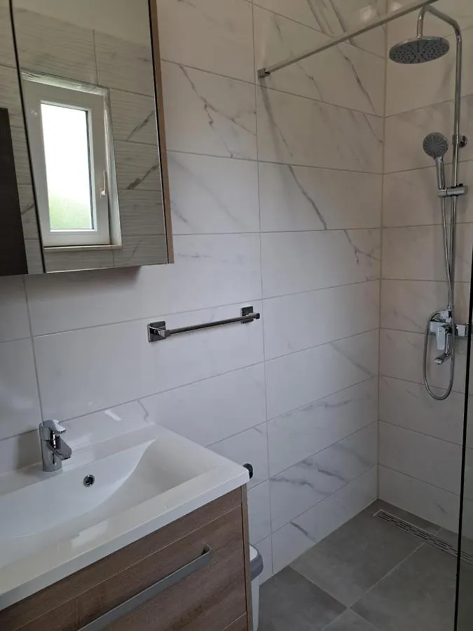 Apartman Polegubic Biograd Na Moru 0*,